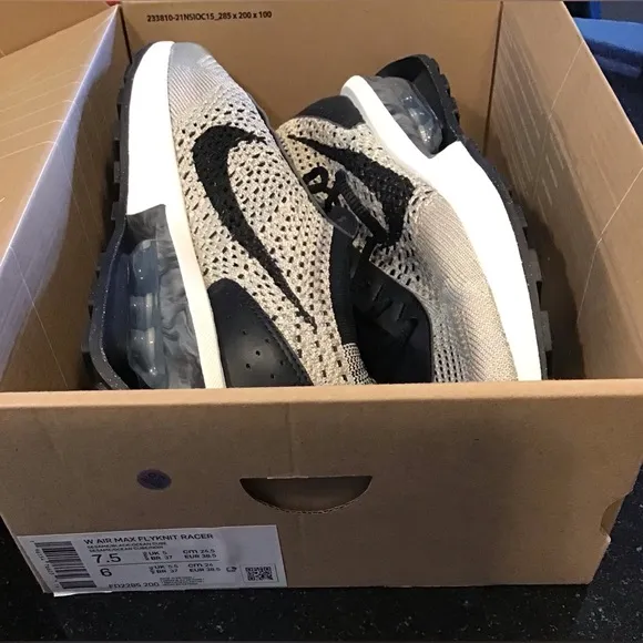 NIB Nike Air Max Flyknit Racer Women’s Shoes 7.5 Sesame/Black-OceanCube