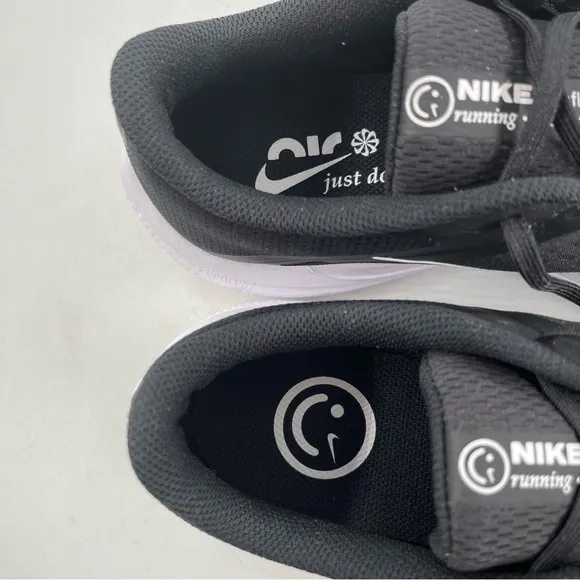 NIB! 👞 Nike Air Winflo 10 Black White LaceUp Low Top Running Shoes - M/10.5-W/12