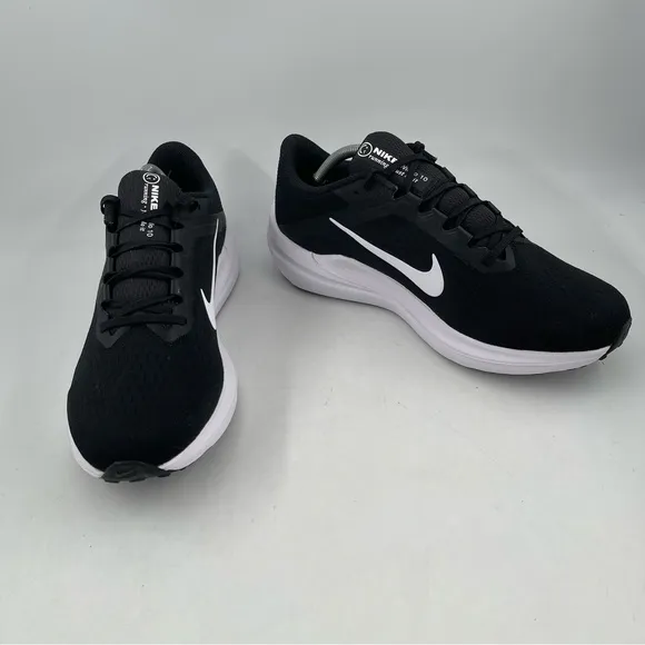 NIB! 👞 Nike Air Winflo 10 Black White LaceUp Low Top Running Shoes - M/10.5-W/12