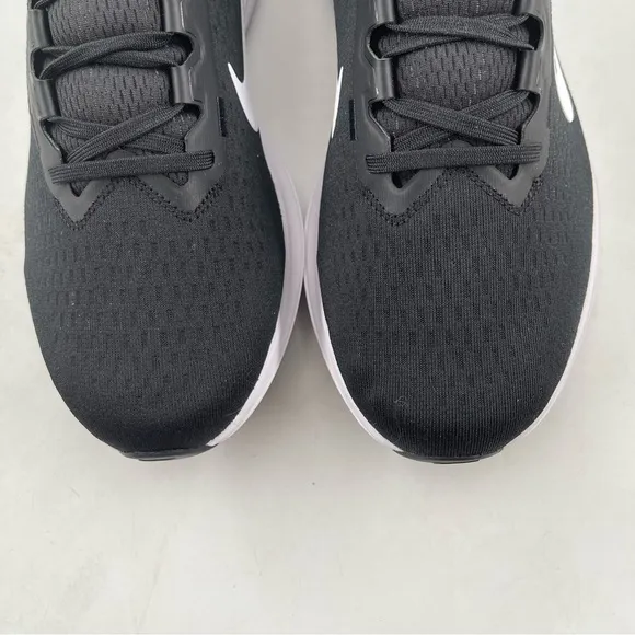 NIB! 👞 Nike Air Winflo 10 Black White LaceUp Low Top Running Shoes - M/10.5-W/12