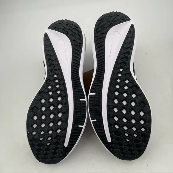 NIB! 👞 Nike Women’ Air Winflo 10 Black White LaceUp Low Top Running Shoe-Size 12