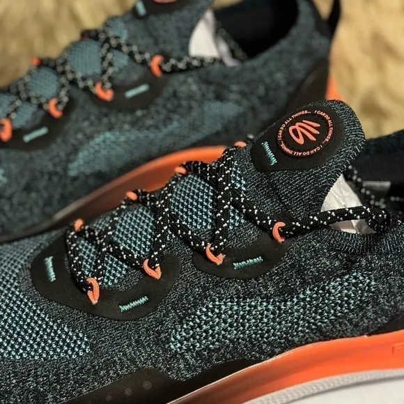 NIB UNDER ARMOUR CURRY FLOW GO GLOW UNISEX SHOES SNEAKERS MENS 11 WOMENS 12.5