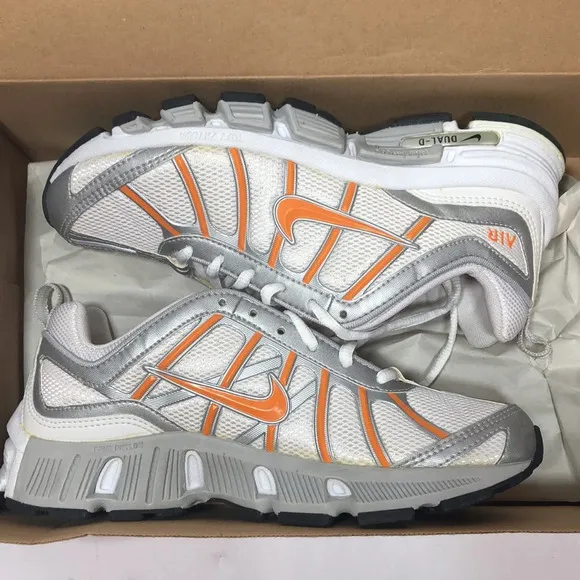 NIKE 2005 Women’s Air Run Dual-D (New in Box 7.5)