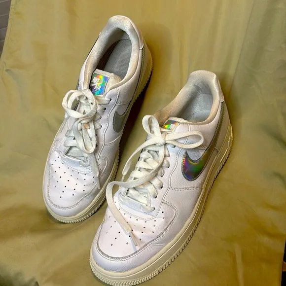 NIKE AIR AIRFORCE 1 white and silver Excellent condition