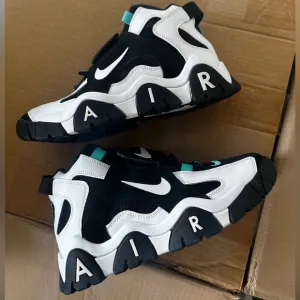 Nike Air Barrage Mid AT7847-001 shoes - Aqua