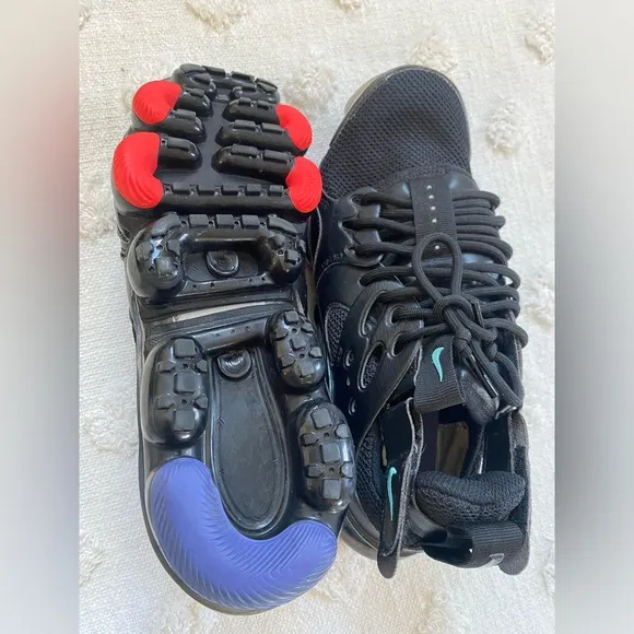 Nike Air DVSM Vapormax Shoes Black AT8179-001 Men’s Size 7 Women’s Size 8.5