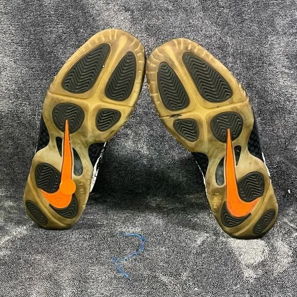 Nike Air Foamposite One Shattered Backboard Black White 6Y / women’s 7.5