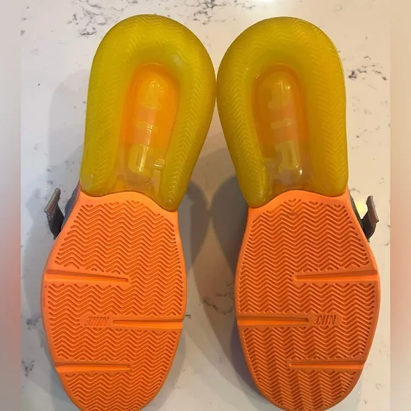 Nike Air Forcé 270 Men’s SZ.13 Sherbert Gray/Orange Shoes AH6772-007 New