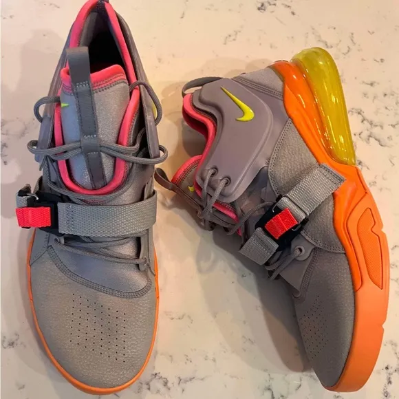 Nike Air Forcé 270 Men’s SZ.13 Sherbert Gray/Orange Shoes AH6772-007 New