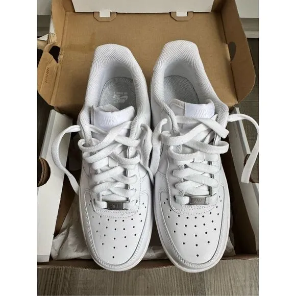 Nike Air Force 1 '07 in White NEW NIB Women’s 7