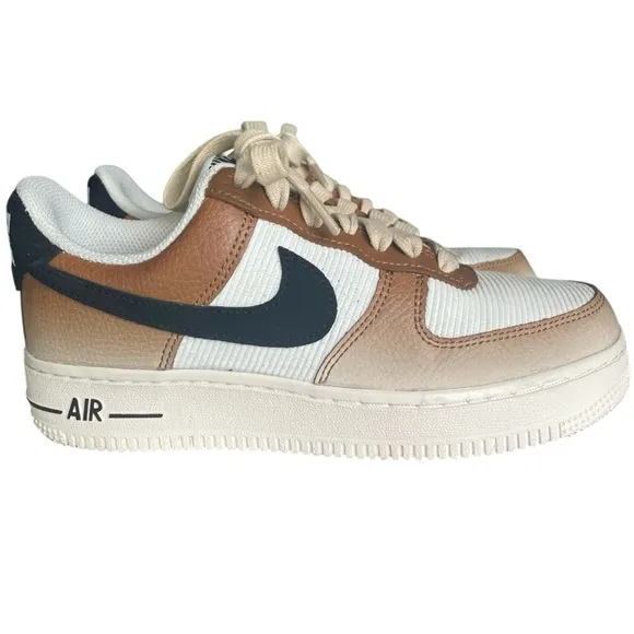 Nike Air Force 1 '07 Low Shoes Sneakers Womens 5 Ale Brown Black DO6682-200 EUC