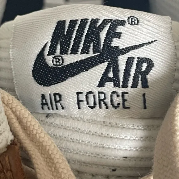 Nike Air Force 1 '07 Low Shoes Sneakers Womens 5 Ale Brown Black DO6682-200 EUC