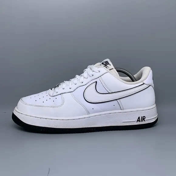 Nike Air Force 1 ‘07 White Black Shoes Men’s Sz 10.5