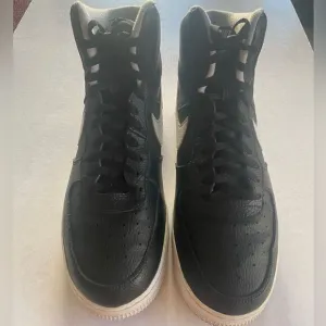 NIKE AIR FORCE 1 Men’s Basketball Shoes Size 11.5 US