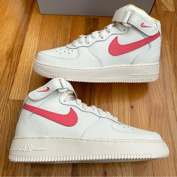 Nike Air Force 1 Mid Women’s Sneakers