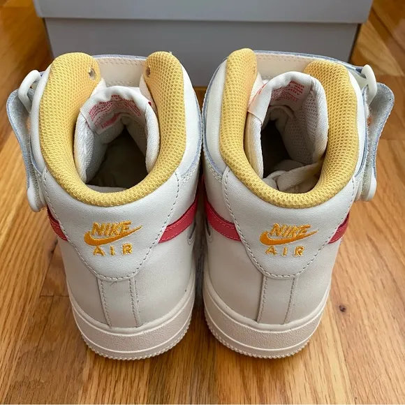 Nike Air Force 1 Mid Women’s Sneakers