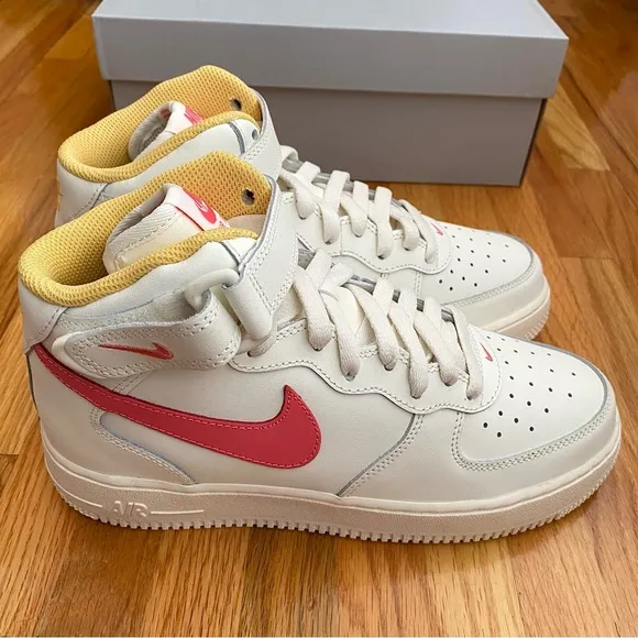 Nike Air Force 1 Mid Women’s Sneakers