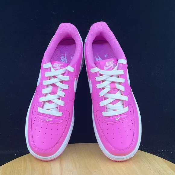 NIKE AIR FORCE 1 PLAYFUL PINK WHITE FV5948-600-SIZE 6Y/ 7.5 Women’s Barbie