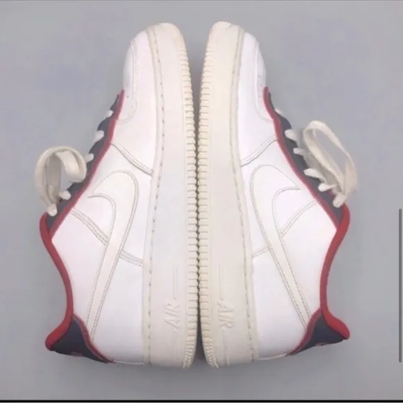 Nike Air Force 1 red Obsidian’ Low Sneakers, size 7 youth, women’s 8.5