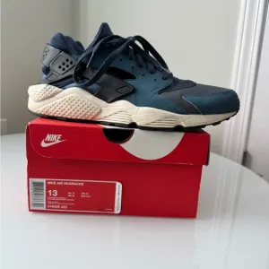 Nike Air Huarache Blue Size 13