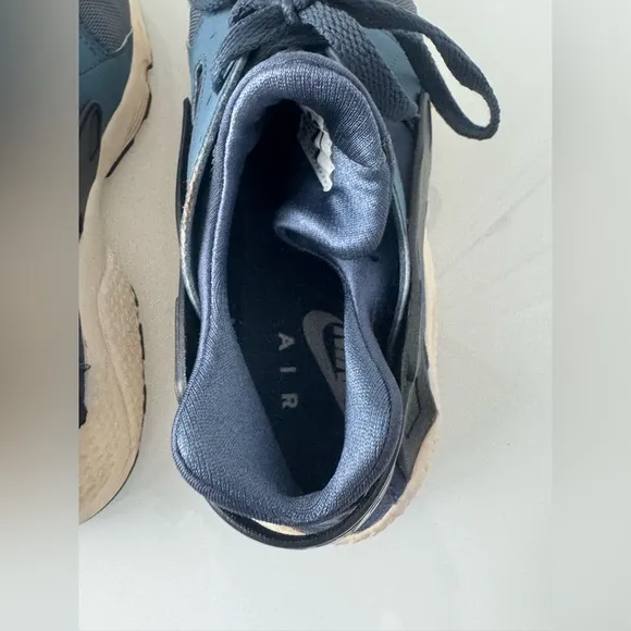 Nike Air Huarache Blue Size 13