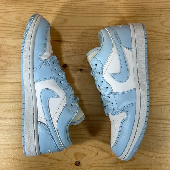 Nike Air Jordan 1 Low Lifestyle Shoes Size Women’s 8.5 White Ice Blue DC0774-141