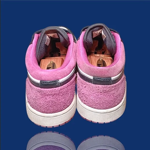 Nike Air Jordan 1 Low SE ‘Active Fuchsia’ (CK3022-005) – Men’s Size 8 GUC