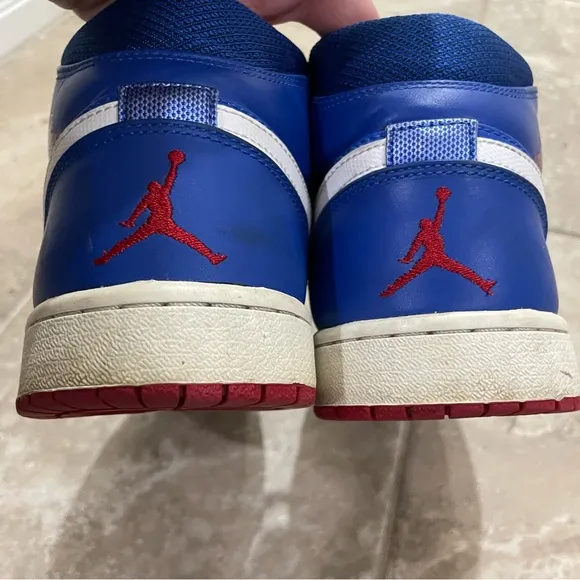 NIKE Air Jordan 1 Men’s Detroit Pistons Basketball Shoes 11 Blue Red 554724-407