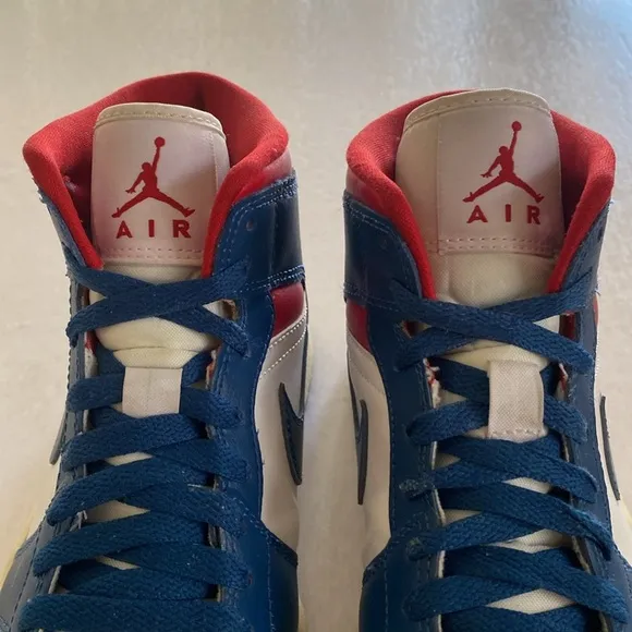 NIKE Air Jordan 1 Mid BQ6472-146 Women’s Basketball Shoes Size 7.5