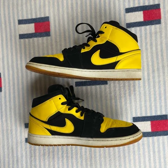 Nike Air Jordan 1 Mid New Love basketball style sneaker shoes 2017