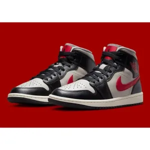 Nike Air Jordan 1 Mid Shoes Black / College Grey / Mid Red women’s 9 NIB NWT