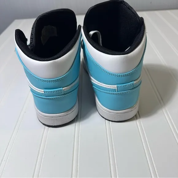 Nike Air Jordan 1 mid tropical twist shoes women’s 7