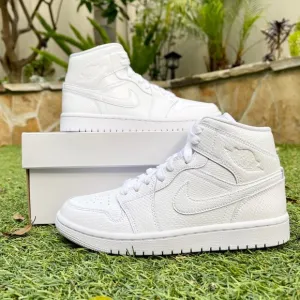Nike air Jordan 1 triple white shoes