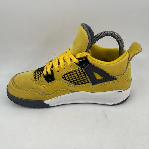 👞Nike Air Jordan 4 IV Retro Lightening 2021 Yellow Sneaker - 3Y Kids | 5.5 Women
