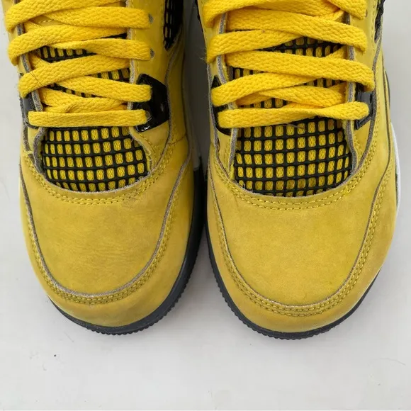 👞Nike Air Jordan 4 IV Retro Lightening 2021 Yellow Sneaker - 3Y Kids | 5.5 Women
