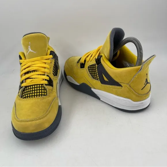 👞Nike Air Jordan 4 IV Retro Lightening 2021 Yellow Sneaker - 3Y Kids | 5.5 Women