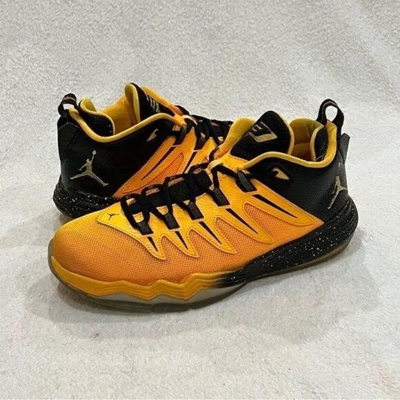 Nike Air Jordan CP3.IX Yellow Dragon 2015, 7Y (Woman 8.5)