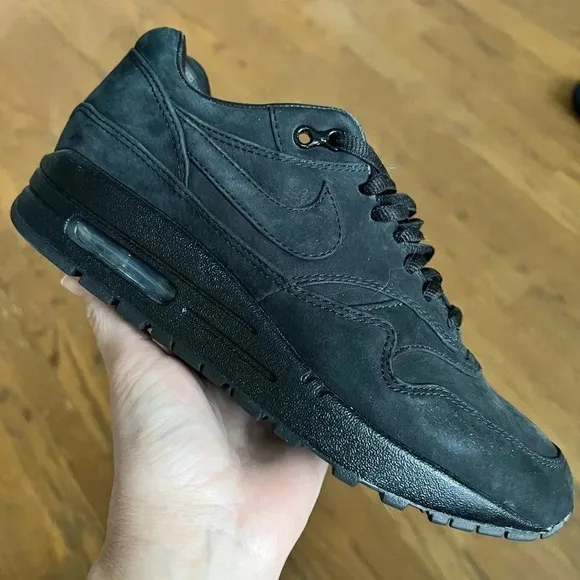 Nike Air Max 1 Maria Sharapova Black Nubuck leather Shoes Women’s size 6.5
