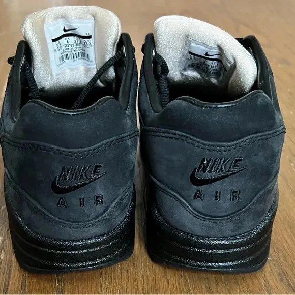 Nike Air Max 1 Maria Sharapova Black Nubuck leather Shoes Women’s size 6.5