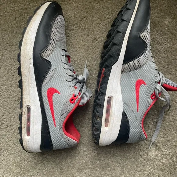 Nike Air Max 1G Golf Shoes Spikeless Grey Black Red Men’s Size 11.5