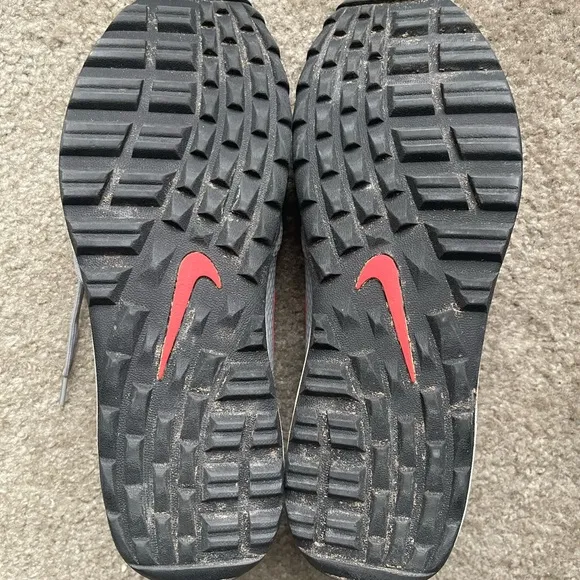 Nike Air Max 1G Golf Shoes Spikeless Grey Black Red Men’s Size 11.5