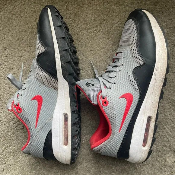 Nike Air Max 1G Golf Shoes Spikeless Grey Black Red Men’s Size 11.5