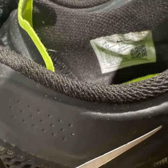 Nike Air Max 2013 GS 'Black Volt' 2024