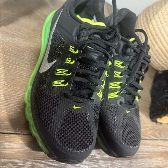 Nike Air Max 2013 GS 'Black Volt' 2024