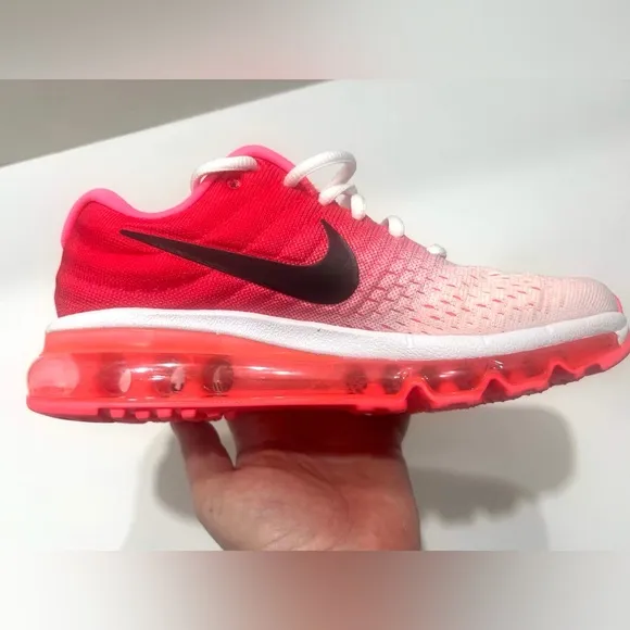 Nike Air Max 2017 Women’s SZ.6 “ Hot Punch” Athletic Running Shoes  New