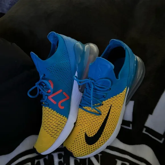 Nike Air Max 270 Flyknit Shoes 😎😎