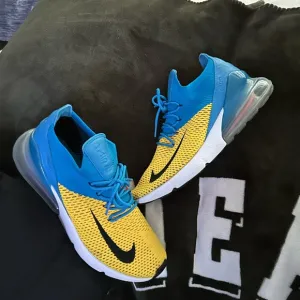 Nike Air Max 270 Flyknit Shoes 😎😎