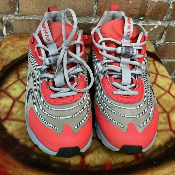 NIKE AIR MAX 270-men’s vibrant red/gray ‘REACT’ laced athletic running shoes