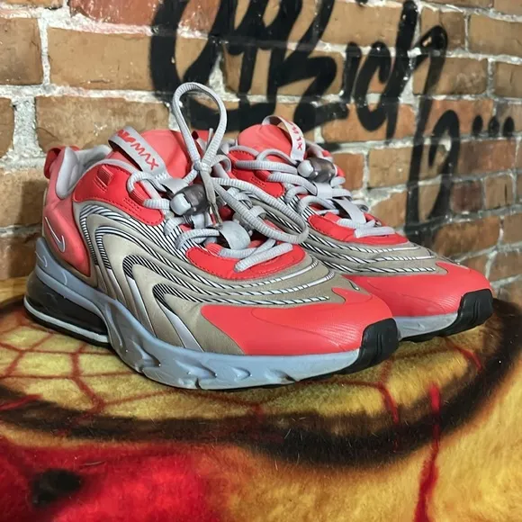 NIKE AIR MAX 270-men’s vibrant red/gray ‘REACT’ laced athletic running shoes