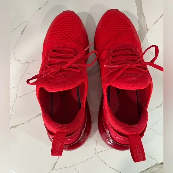 Nike Air Max 270 Running Shoes. Men’s Size 10.5 Color Red.